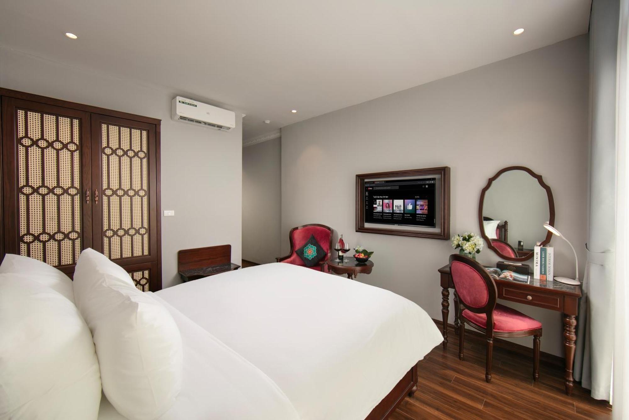 Serene Central Hotel Ханой Экстерьер фото