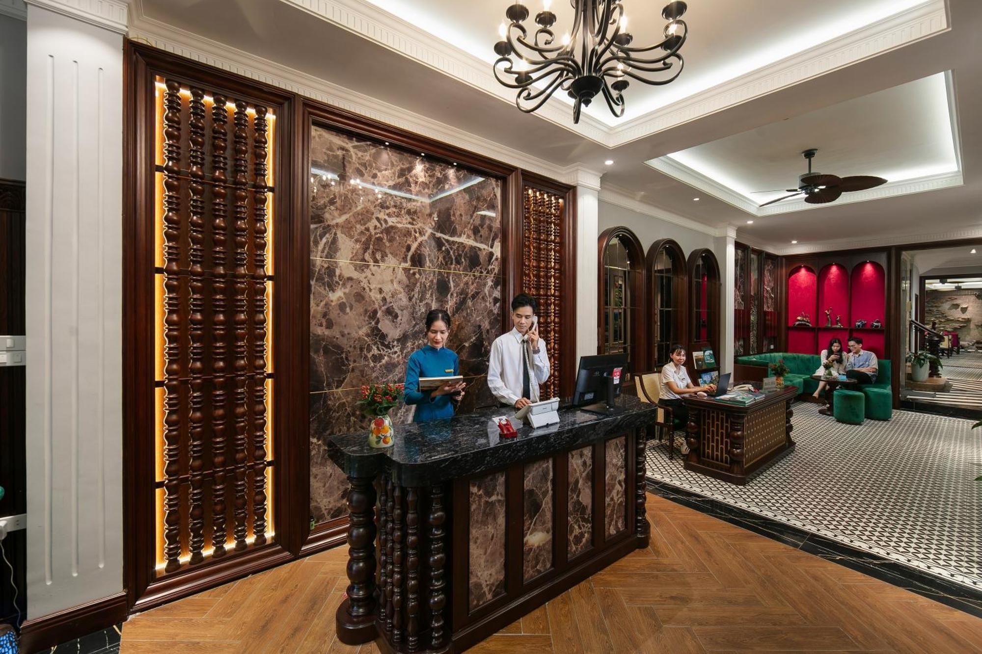 Serene Central Hotel Ханой Экстерьер фото